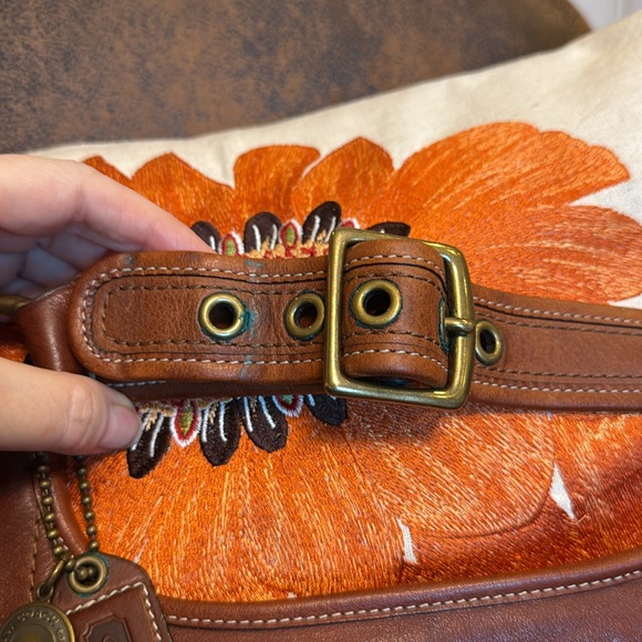 COACH 10325 65th ANNIVERSARY HIPPIE CROSSBODY BAG WHISKEY VACHETTA LEATHER 2006 - Picture 5 of 9